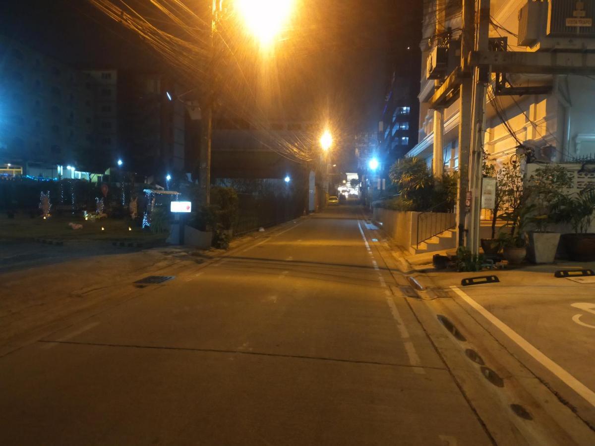 Soi2Inn Паттая Екстер'єр фото