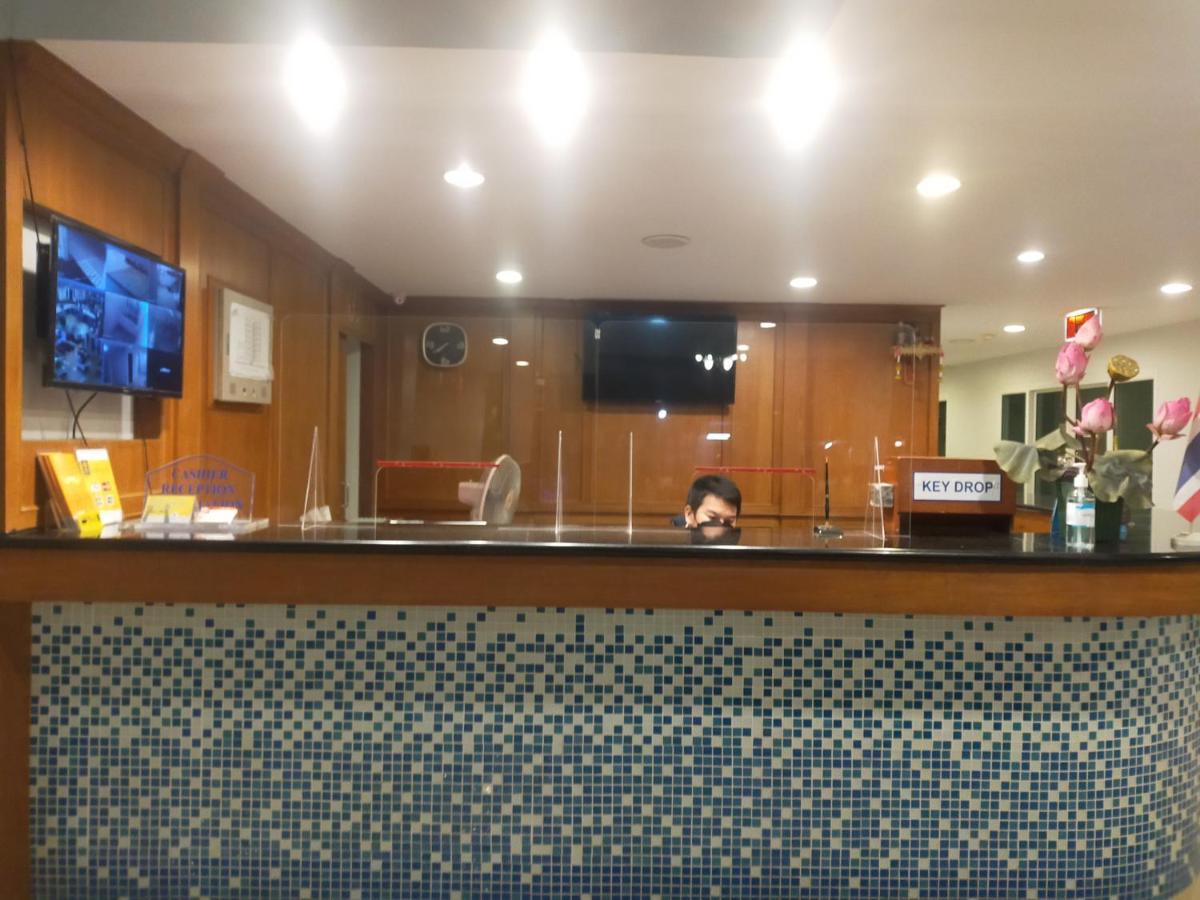 Soi2Inn Паттая Екстер'єр фото